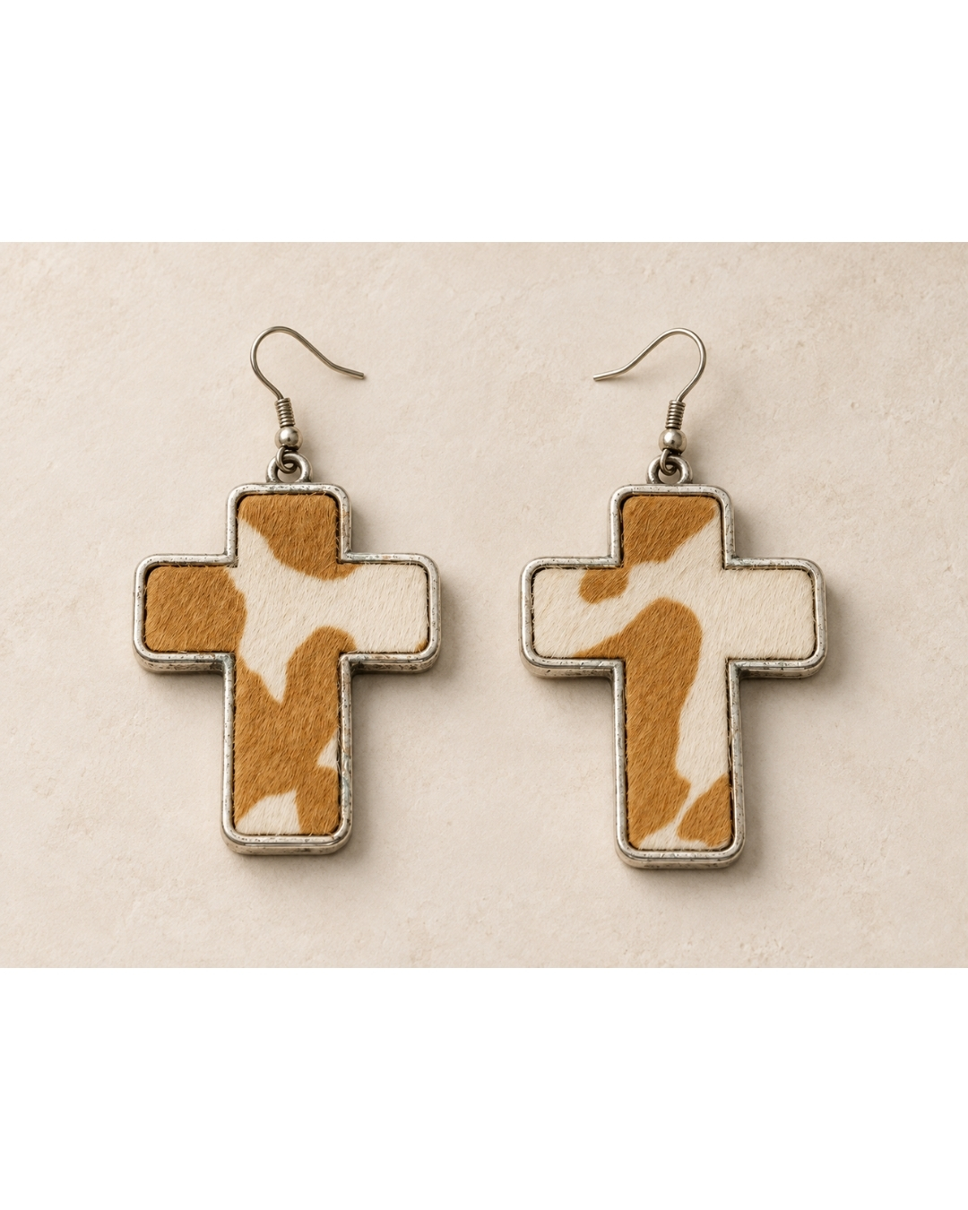 Aretes Piel Liso by Iconos | Aretes Corazón Liso by Iconos — SKU 16085831